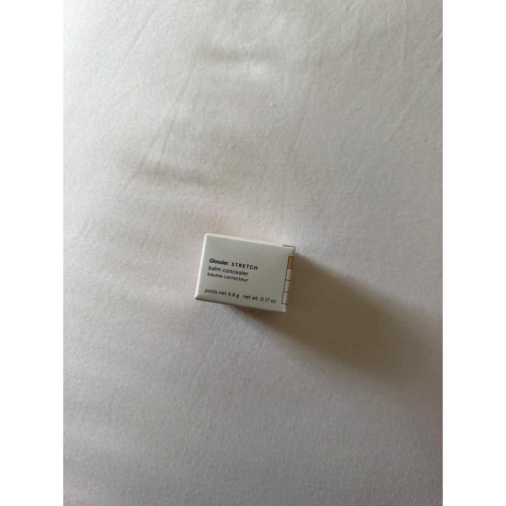Glossier Stretch Balm Concealer Light 2 Clair 2 Dewy Coverage 0.17 oz New in Box